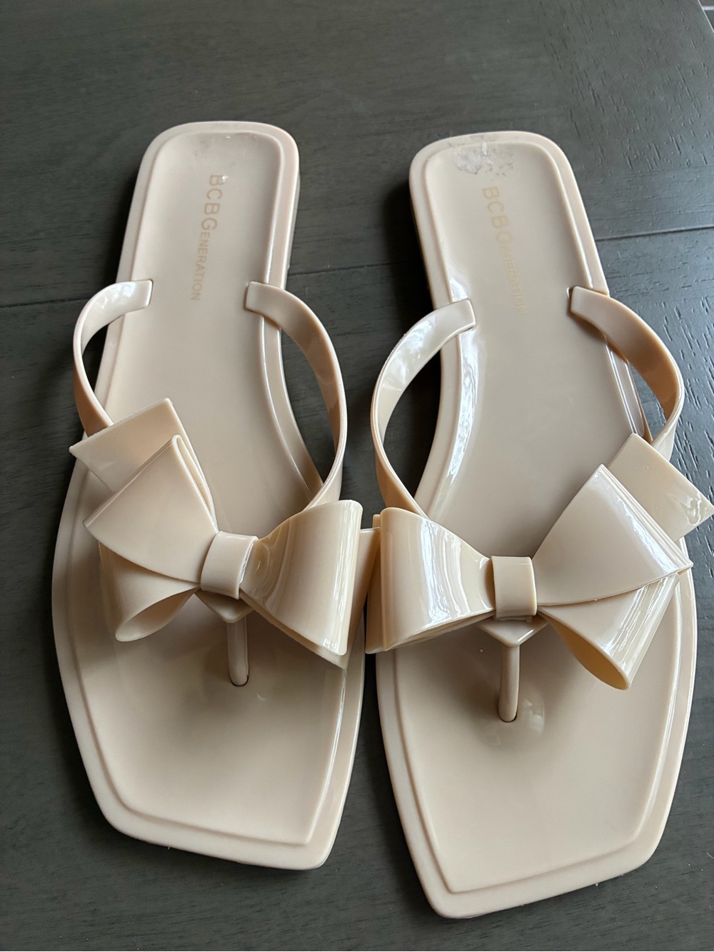 BCBGeneration Nude Patent Bow Thong Sandals